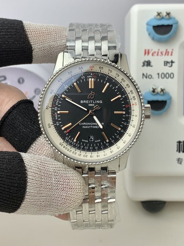 1 Breitling Navitimer Automatic 41 A17326211B1A1