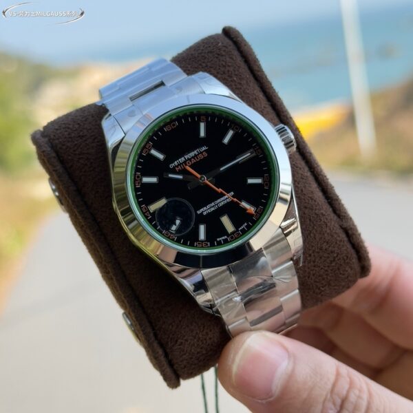 11 Milgauss 40mm M116400 VS