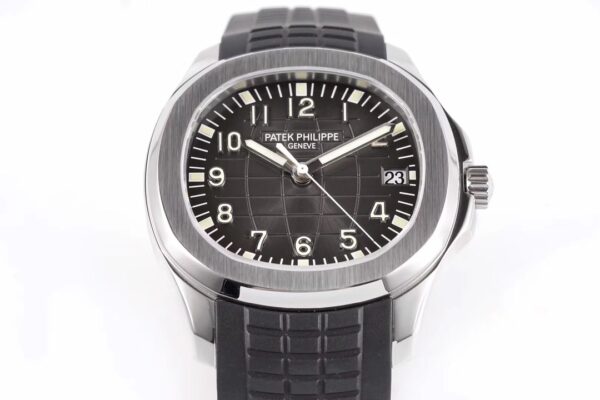 1(1) Patek Philippe Aquanaut 5167A-001 ZF