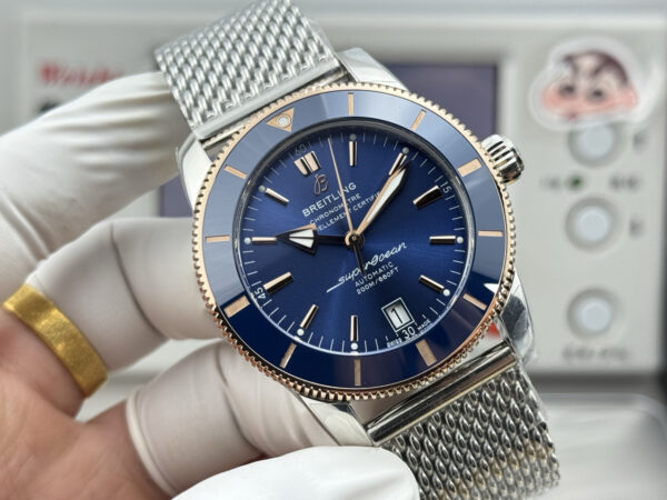 1(1) GF Breitling Superocean Heritage B20 Automatic 42 Blue Dial