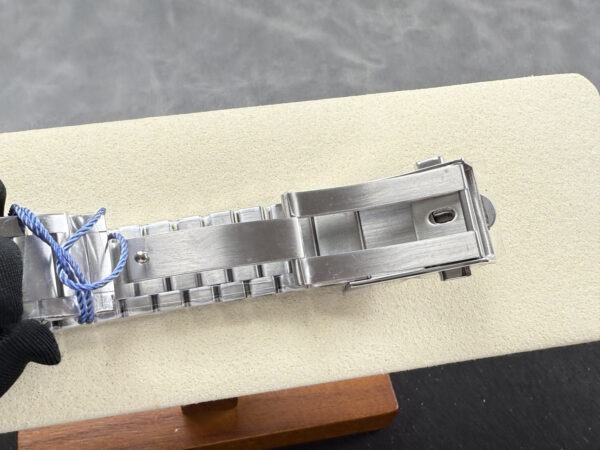 1(10) Omega Speedmaster 310.20.42.50.01.001 Apollo 11 50th N1F