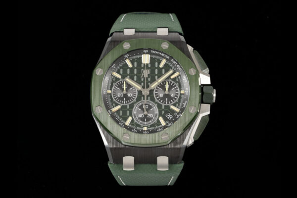 111 Royal Oak Offshore 43mm 26420CE