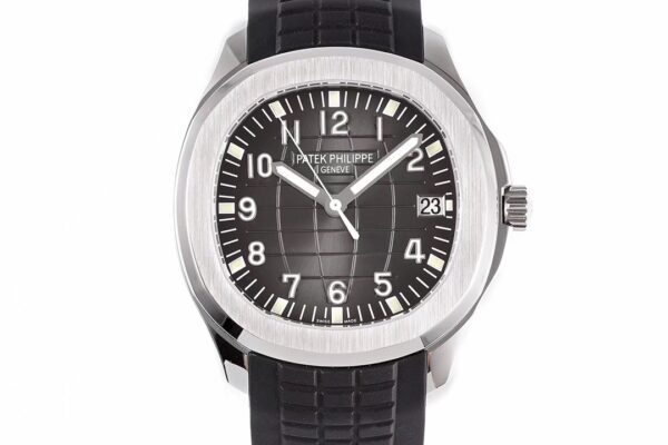 1(2) Patek Philippe Aquanaut 5167A-001 ZF