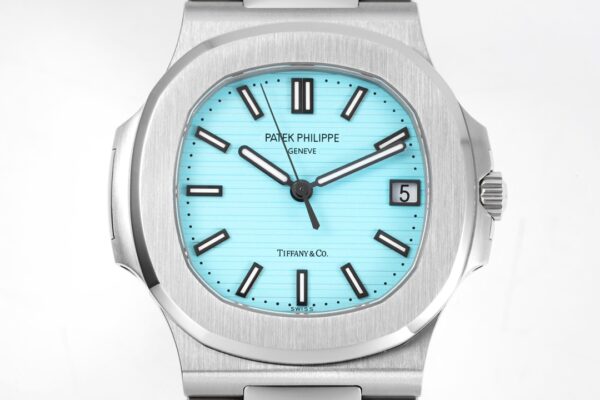 1(2) Patek Philippe Nautilus 5711/1A-018 Tiffany Blue Dial PPF
