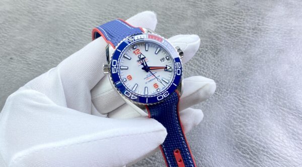 1(2) Omega Seamaster Planet Ocean 600M 43.5mm America's Cup VSF