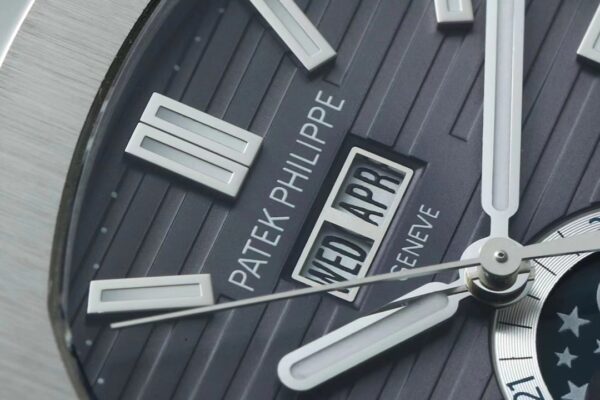1(3) Patek Philippe Nautilus 5726/1A-001 Dark Gray Dial PPF