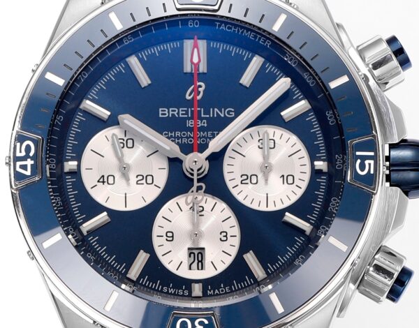 1(3) Breitling Super Chronomat B01 44 AB0136161C1A1 BLS