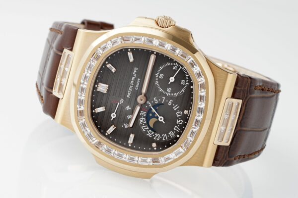 1(4) Patek Philippe Nautilus 5712 Black Brown Dial PPF