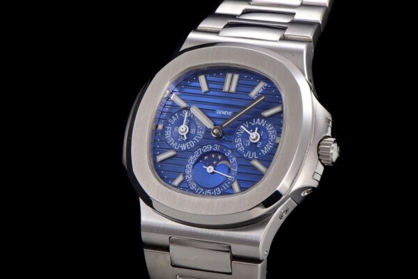 Patek Philippe Nautilus 5740/1G-001