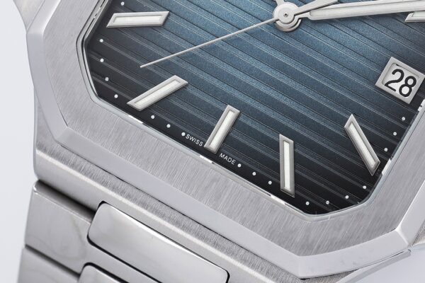 Patek Philippe Cubitus 5821 Blue Dial PPF