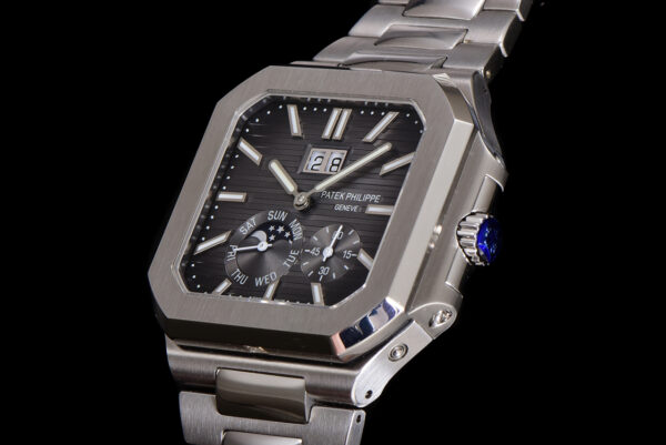 1(4) Patek Philippe Cubitus 5822 Black Dial TWF