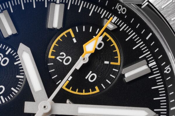 1(4) Breitling Avenger B01 Chronograph 45 AB01821A1B1A1 Black Dial