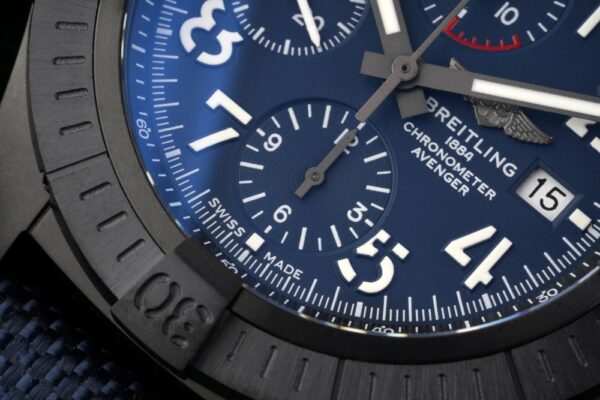 1(4) Breitling Avenger B01 Chronograph 45 Titanium Blue Dial