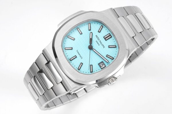 1(5) Patek Philippe Nautilus 5711/1A-018 Tiffany Blue Dial PPF