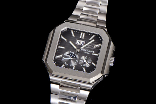 1(5) Patek Philippe Cubitus 5822 Black Dial TWF