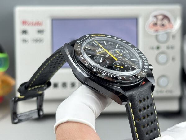 Omega Speedmaster 310.92.44.30.01.001 BLS