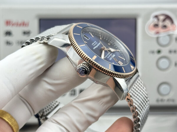 1(5) GF Breitling Superocean Heritage B20 Automatic 42 Blue Dial