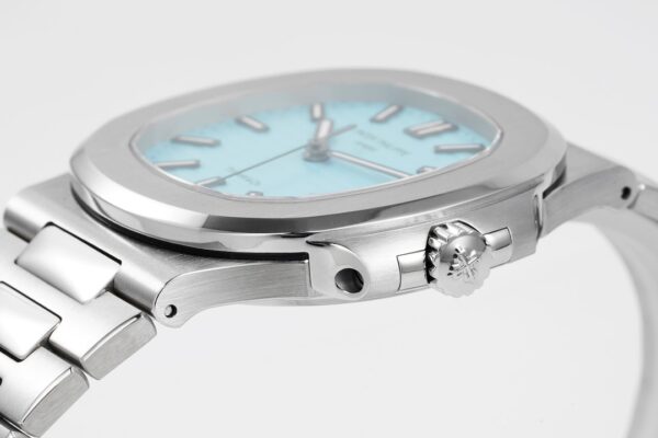 1(6) Patek Philippe Nautilus 5711/1A-018 Tiffany Blue Dial PPF