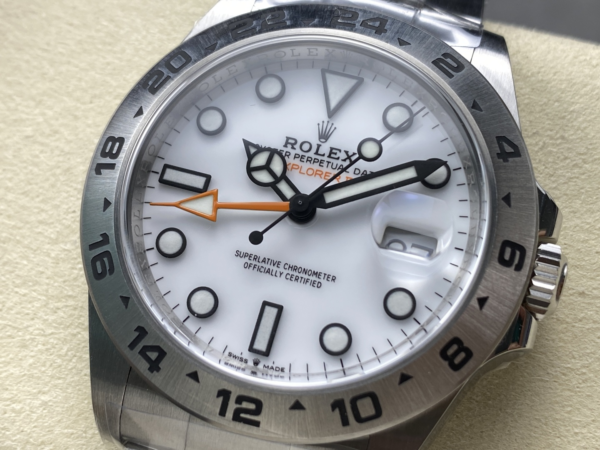 170d78db-956f-453d-8aea-d65633584320 ExplorerII 42mm M226570 ARF