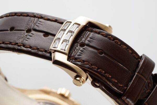 1(8) Patek Philippe Nautilus 5712 Black Brown Dial PPF