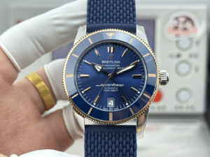 2 GF Breitling Superocean Heritage B20 Automatic 42 Blue Dial