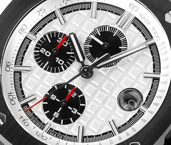 2 Royal Oak Offshore 44mm 26400SO JJF