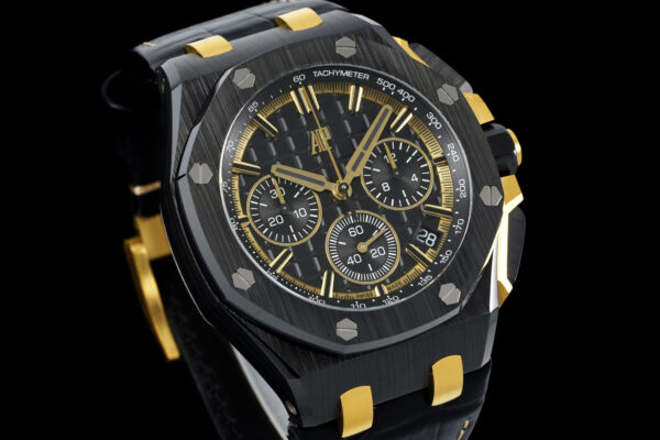 2 Royal Oak Offshore 43mm 26420CE