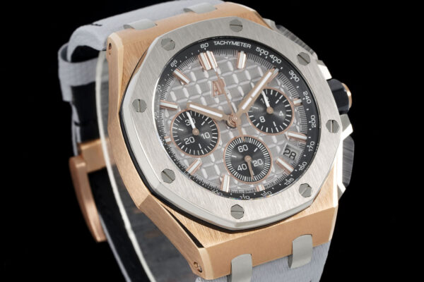 2 Royal Oak Offshore 43mm 26420OI