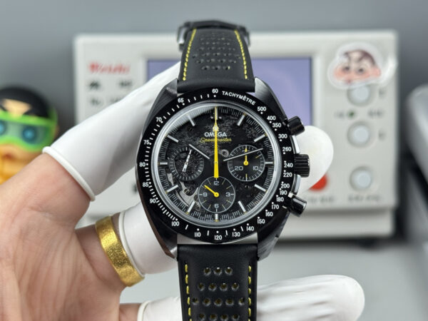 2 Omega Speedmaster 310.92.44.50.01.001 Apollo 8