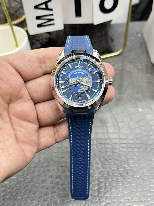 2 Omega Seamaster Aqua Terra 150M GMT Worldtimer Blue VSF