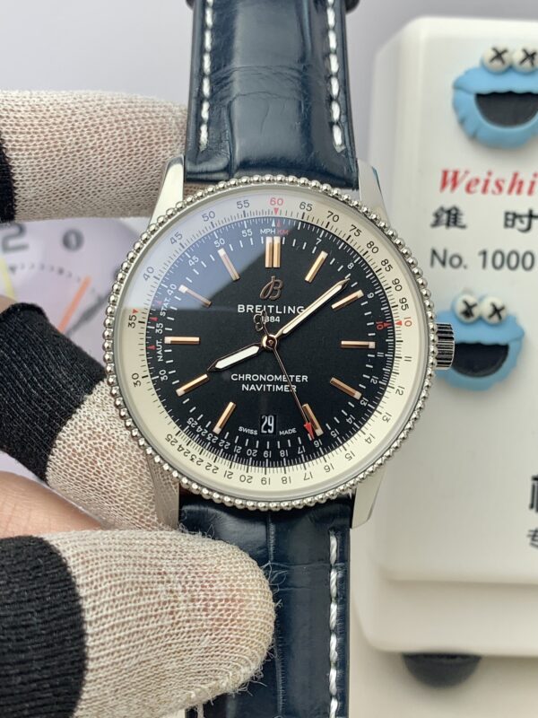 2 Breitling Navitimer Automatic 41 A17326211B1P1