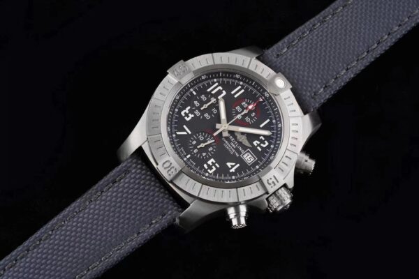 2(1) Breitling Avenger B01 Chronograph 45 AB01821A1B1X1 Black Dial