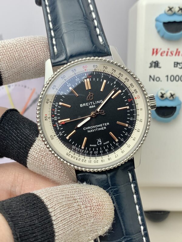 2(1) Breitling Navitimer Automatic 41 A17326211B1P1