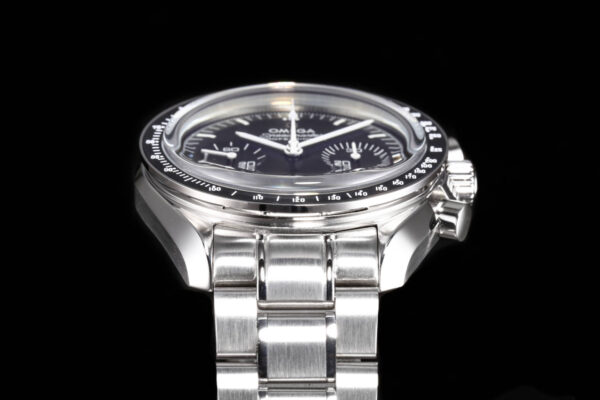 2(1) Omega Speedmaster Moonwatch 310.30.42.50.01.001 Black Dial