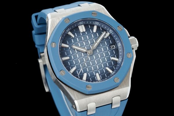 Royal Oak Offshore 15605 43mm