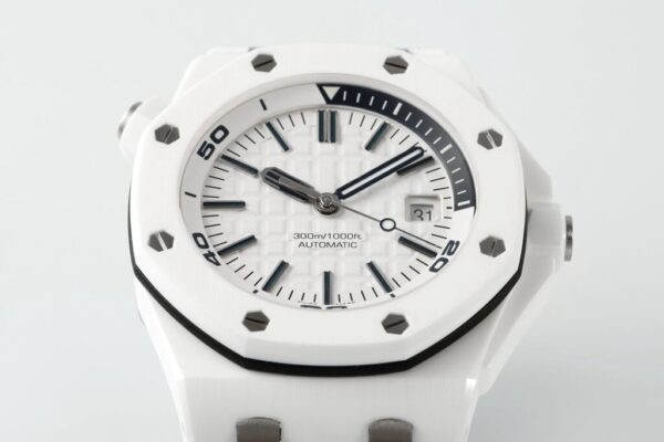 22 Royal Oak Offshore 15707 42mm ZF