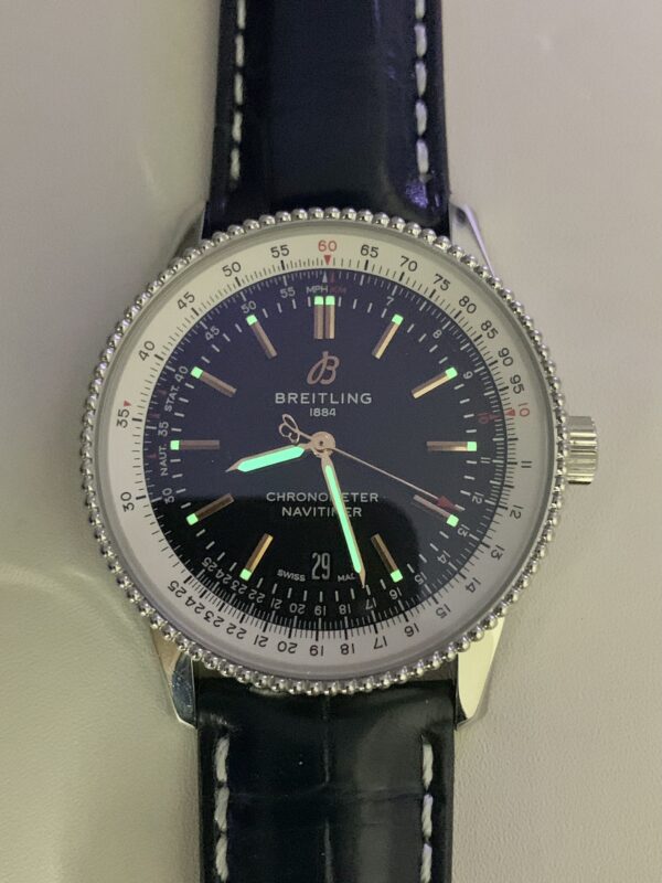 2(3) Breitling Navitimer Automatic 41 A17326211B1P1