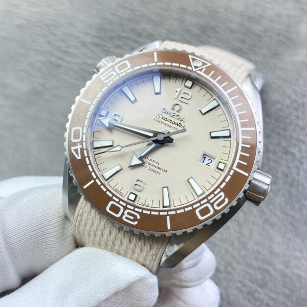 2(3) Omega Seamaster Planet Ocean 600M 43.5mm Collection VS Factory