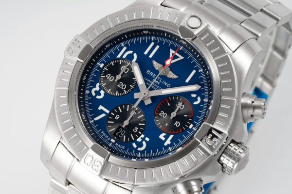2(4) Breitling Avenger B01 Chronograph 45 Blue Dial steel bracelet