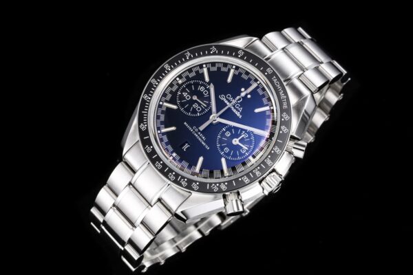 2(4) Omega Speedmaster Racing 329.30.44.51.01.001 Black Dial