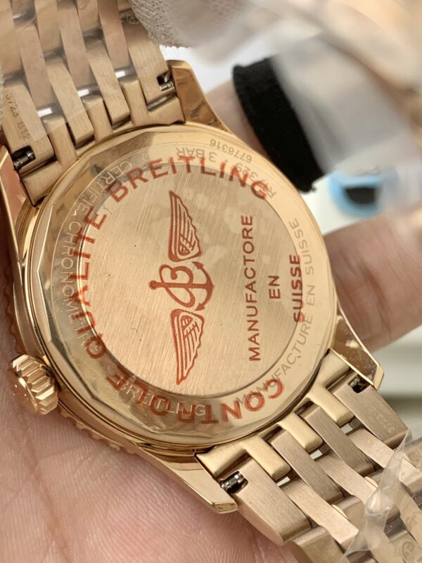 2(6) Breitling Navitimer Automatic 41 R17329F41G1R1