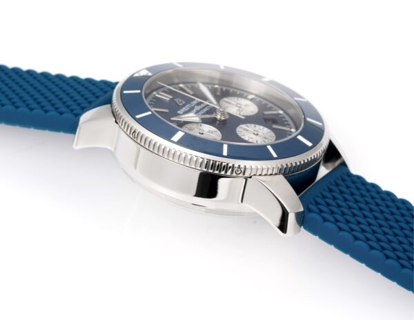 2(6) Breitling Superocean Heritage B01 Chronograph 44 Blue Blackeye