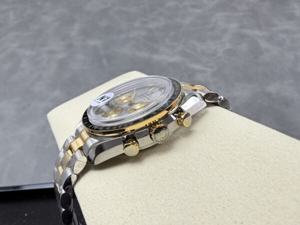 2(6) Omega Speedmaster Professional Moonwatch 310.20.42.50.02.001