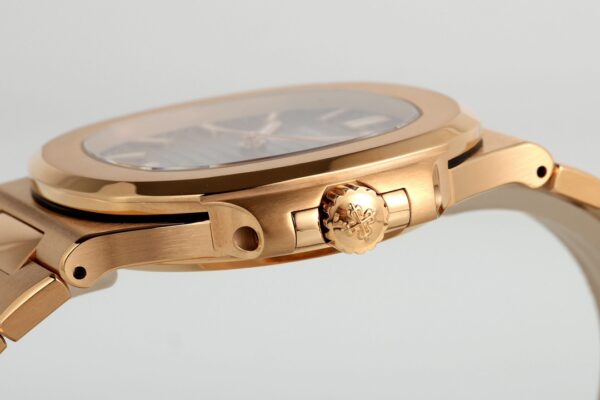 Patek Philippe Nautilus 5711/1R-001 Dark brown gradient Dial PPF