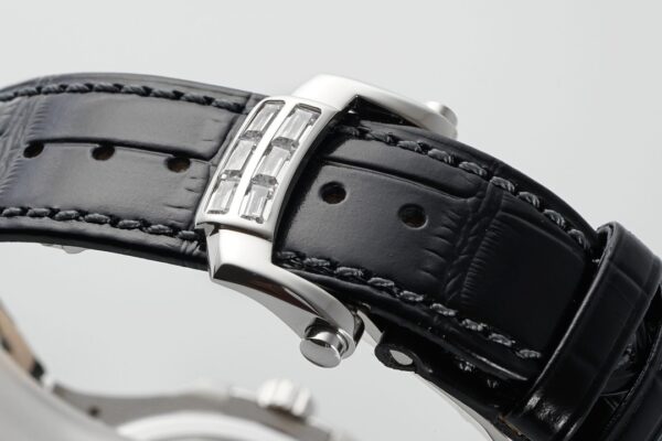 2(7) Patek Philippe Nautilus 5712 Blue Dial PPF
