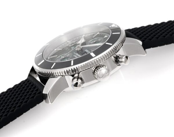 2(7) Breitling Superocean Heritage Chronograph 44 Green Dial