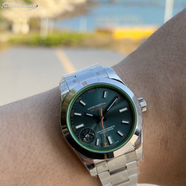 Milgauss 40mm M116400 VS