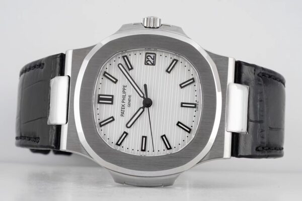 3(1) Patek Philippe Nautilus 5711 White Dial PPF