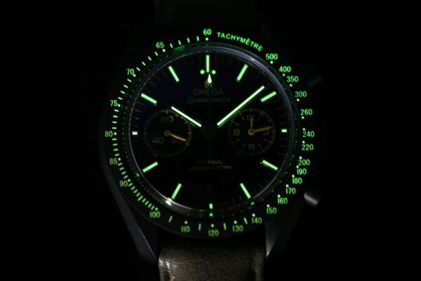 3(1) Omega Speedmaster 311.92.44.51.01.006 Pitch Black