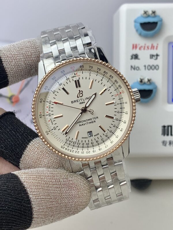 3(1) Breitling Navitimer Automatic 41 U17326211G1U1